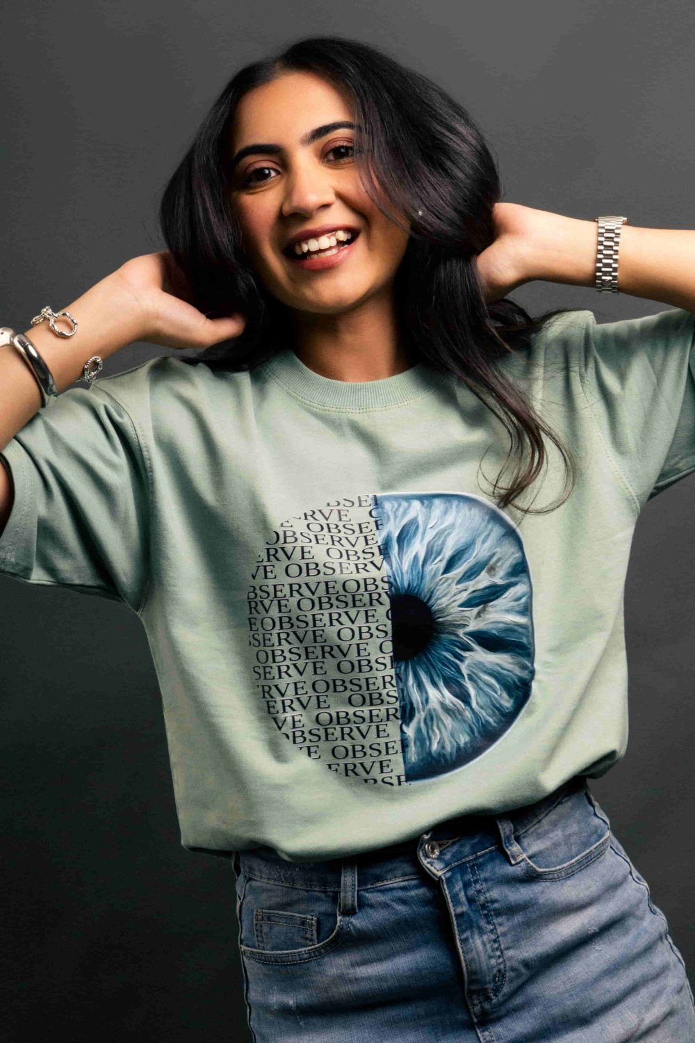 OBESERVE TEE